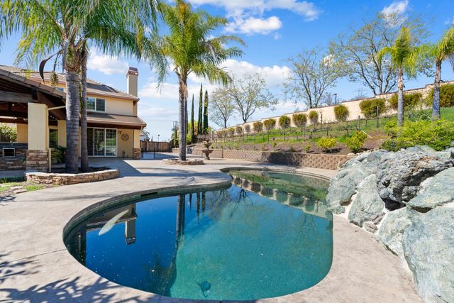 600 Landrise Ct, Folsom, CA 95630