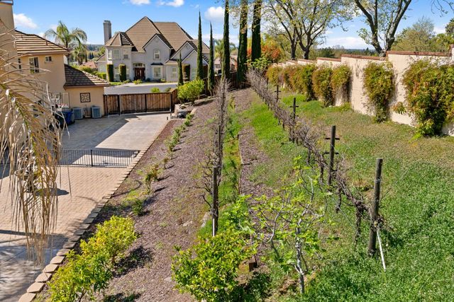 600 Landrise Ct, Folsom, CA 95630