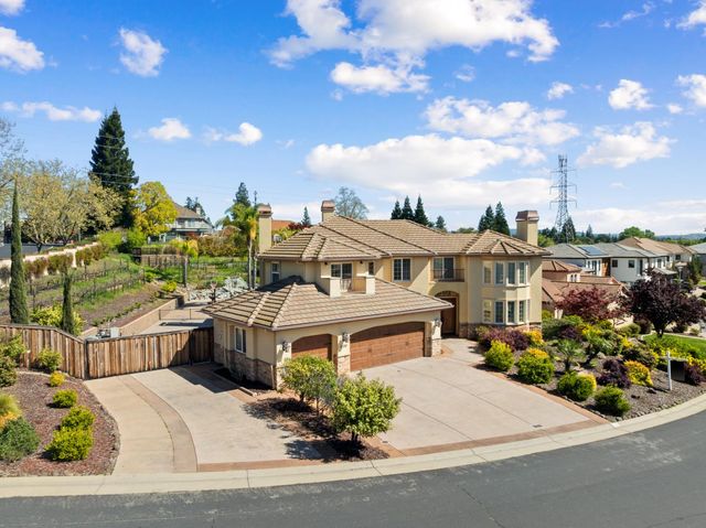 600 Landrise Ct, Folsom, CA 95630
