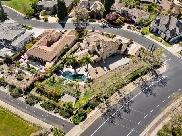 600 Landrise Ct, Folsom, CA 95630