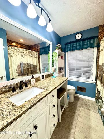 574 Pine Creek Rd, Shepherdsville, KY 40165