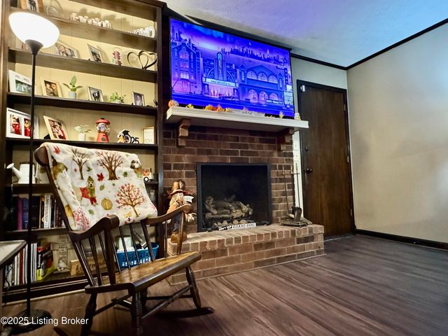 574 Pine Creek Rd, Shepherdsville, KY 40165