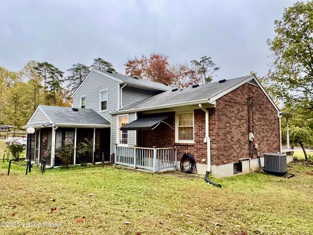 574 Pine Creek Rd, Shepherdsville, KY 40165