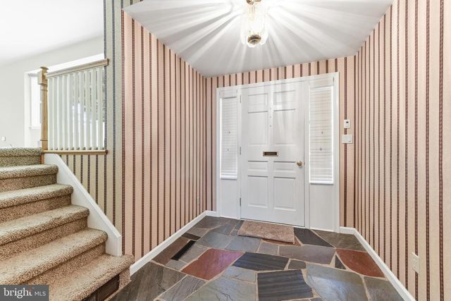 1100 LILAC LN, Reading, PA 19609