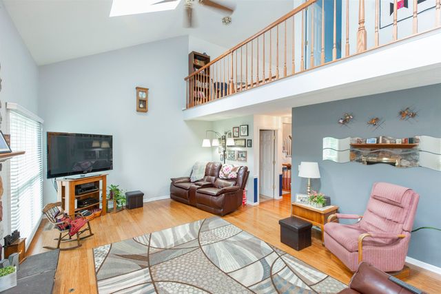 60506 Woodstock Drive, South Bend, IN 46614