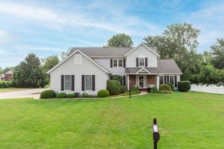 60506 Woodstock Drive, South Bend, IN 46614