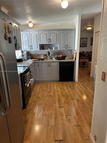 19800 SW 180th Ave Lot 266, Miami, FL 33187