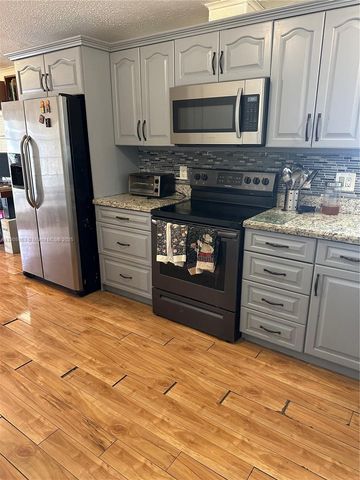 19800 SW 180th Ave Lot 266, Miami, FL 33187