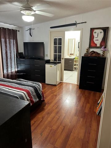 19800 SW 180th Ave Lot 266, Miami, FL 33187