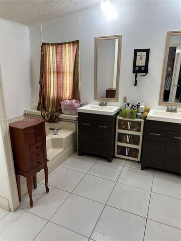 19800 SW 180th Ave Lot 266, Miami, FL 33187