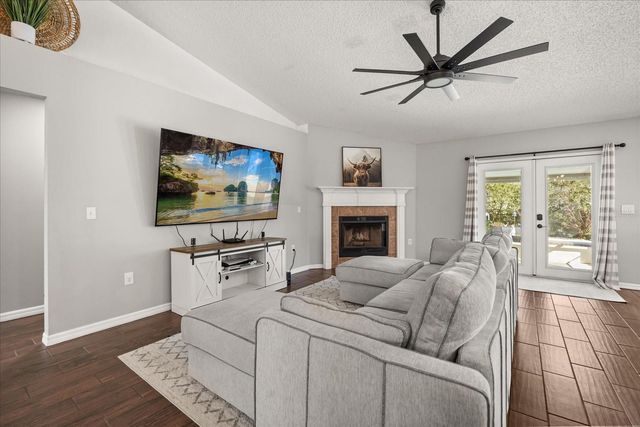 275 WALNUT AVENUE, Orange City, FL 32763