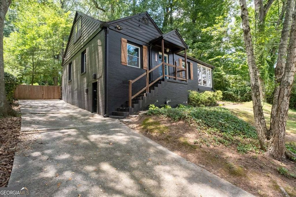 2597 Elsinore Street, East Point, GA 30344 — photo 4