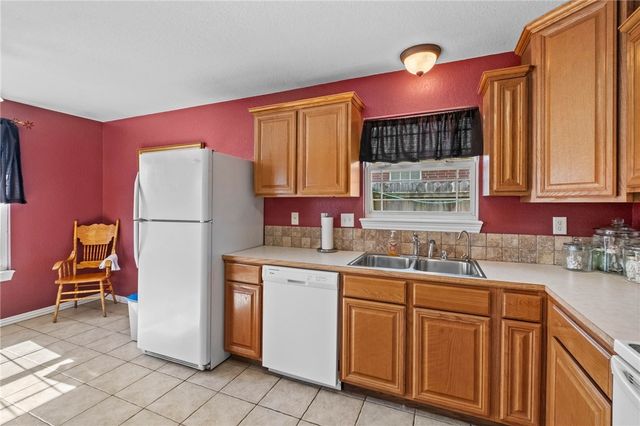 1041 Applewood Circle, Centerton, AR 72719