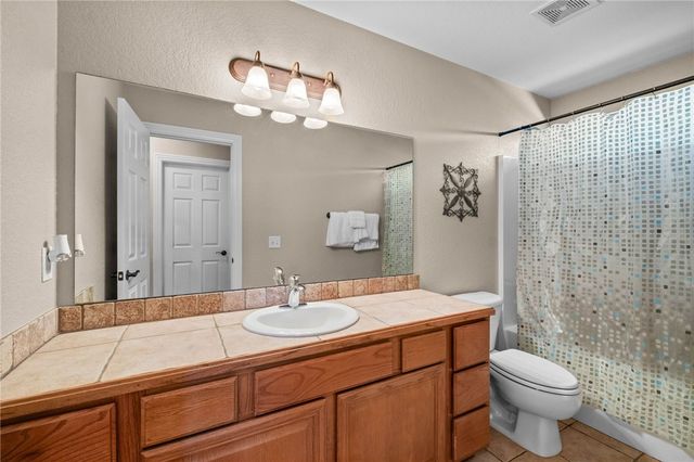 1041 Applewood Circle, Centerton, AR 72719