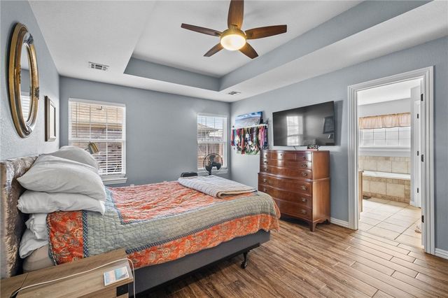 1041 Applewood Circle, Centerton, AR 72719