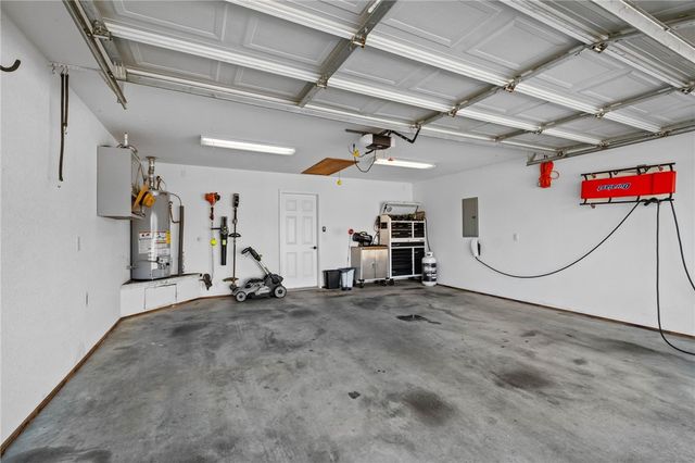 1041 Applewood Circle, Centerton, AR 72719