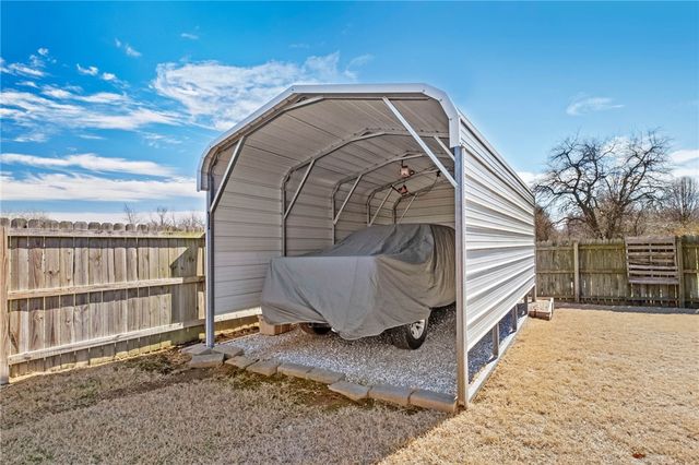 1041 Applewood Circle, Centerton, AR 72719