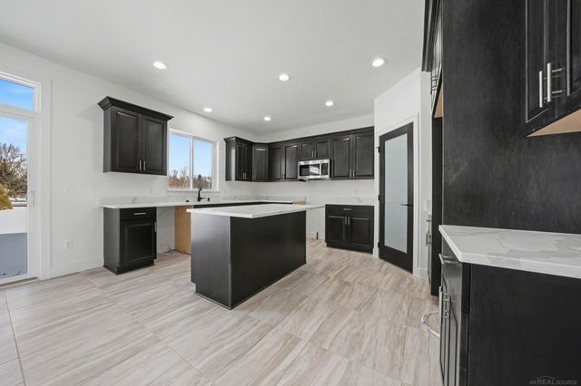 14623 Glenshire Drive, Sterling Heights, MI 48312