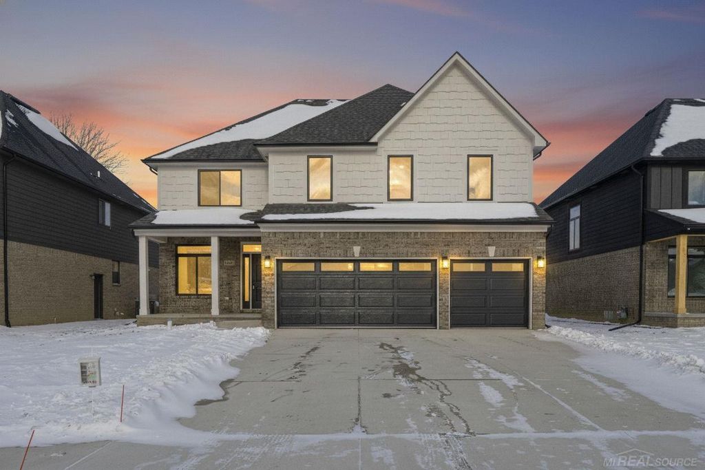 14623 Glenshire Drive, Sterling Heights, MI 48312