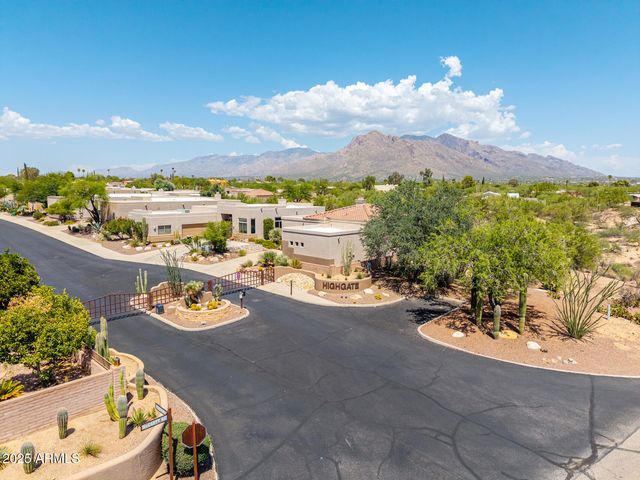 2021 W CLEAR SKY Court, Tucson, AZ 85704