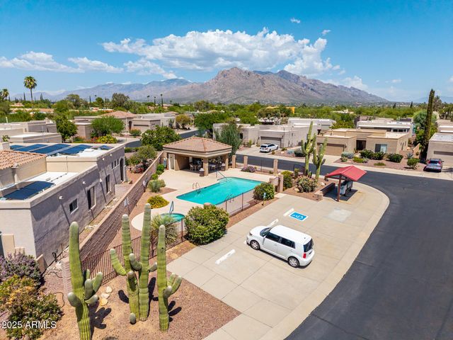 2021 W CLEAR SKY Court, Tucson, AZ 85704