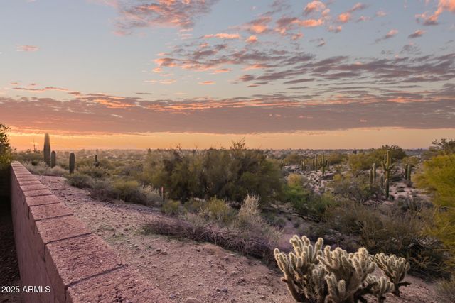 2021 W CLEAR SKY Court, Tucson, AZ 85704