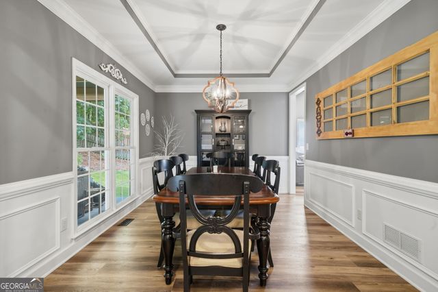 717 Parkside Drive, Woodstock, GA 30188