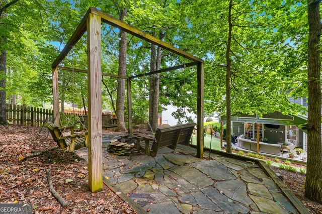 717 Parkside Drive, Woodstock, GA 30188