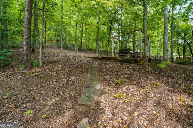 717 Parkside Drive, Woodstock, GA 30188