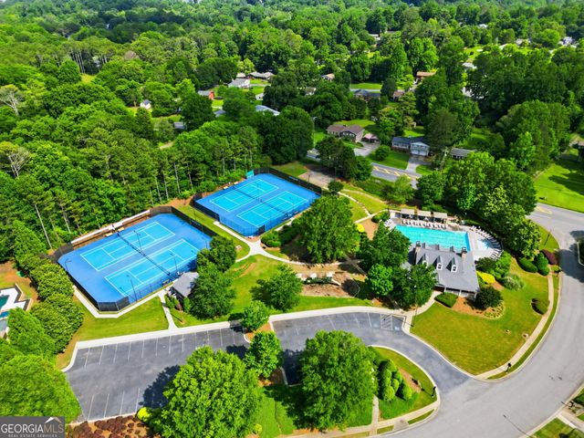 717 Parkside Drive, Woodstock, GA 30188
