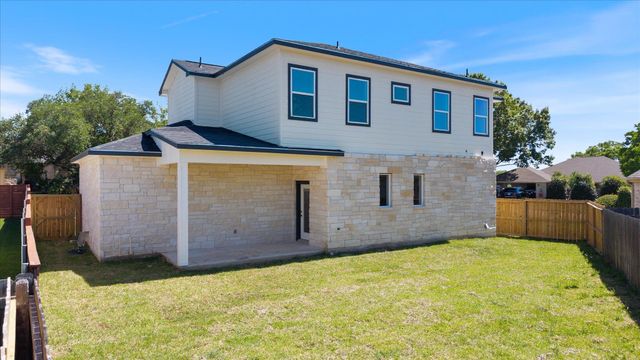 148 Preston Trail, Meadowlakes, TX 78654