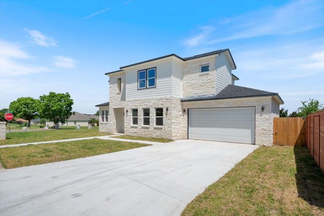 148 Preston Trail, Meadowlakes, TX 78654