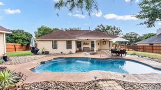 2204 geneva, Castroville, TX 78009