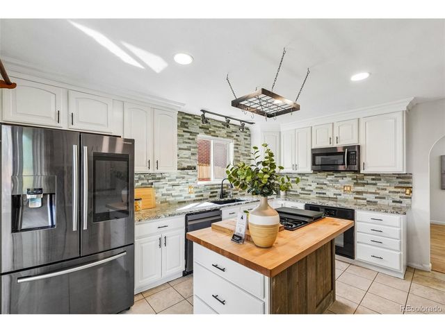 4607 S Ivory Cir, Aurora, CO 80015