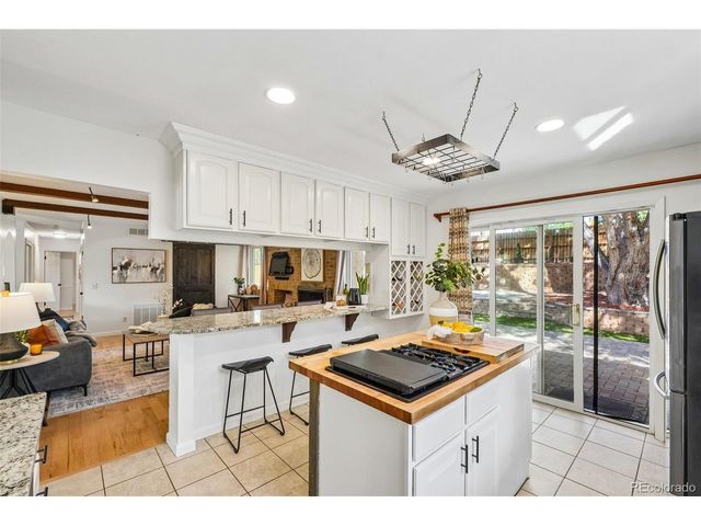 4607 S Ivory Cir, Aurora, CO 80015