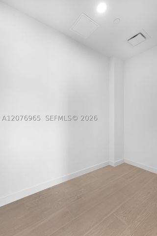 1400 Biscayne Blvd 2305, Miami, FL 33132