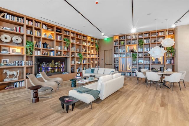 1400 Biscayne Blvd 2305, Miami, FL 33132