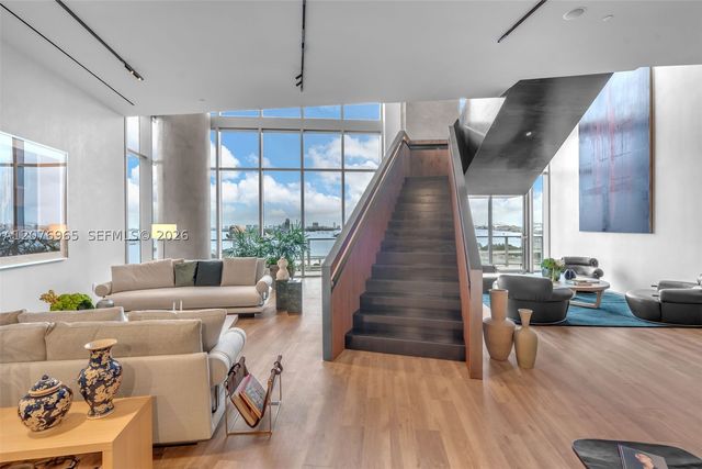 1400 Biscayne Blvd 2305, Miami, FL 33132