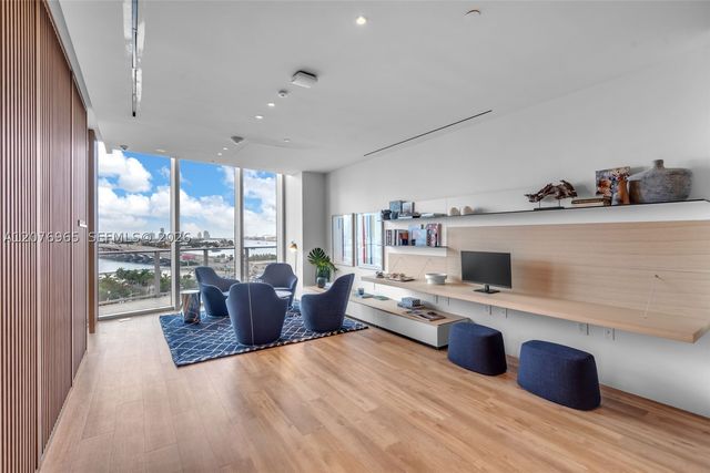 1400 Biscayne Blvd 2305, Miami, FL 33132
