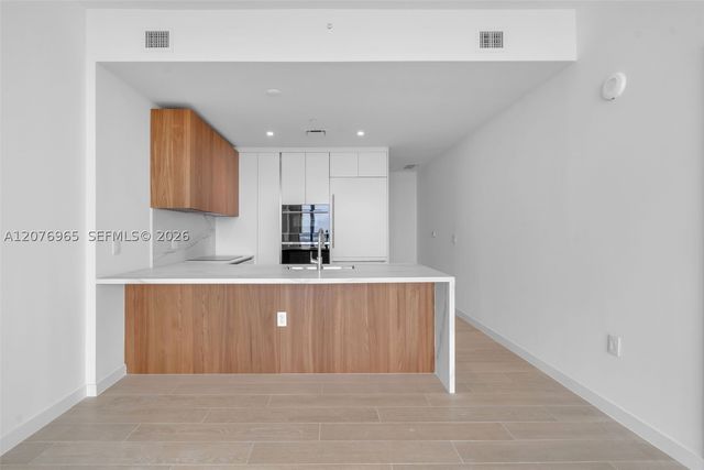 1400 Biscayne Blvd 2305, Miami, FL 33132