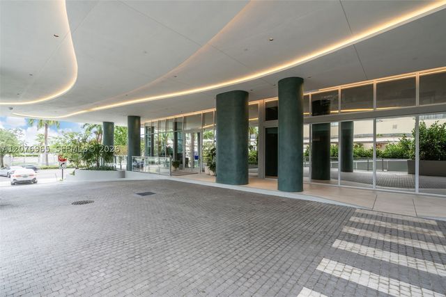 1400 Biscayne Blvd 2305, Miami, FL 33132