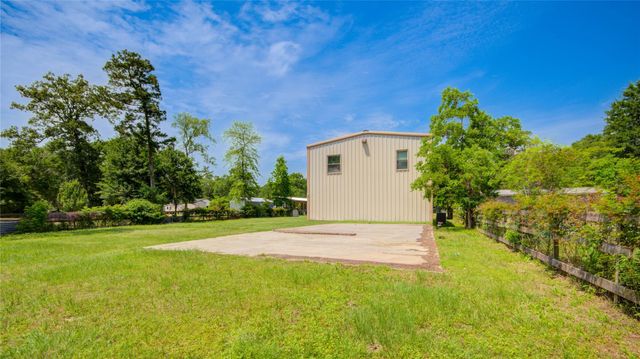 16947 Pioneer Trail, Conroe, TX 77302