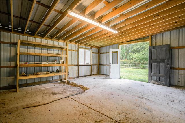 16947 Pioneer Trail, Conroe, TX 77302