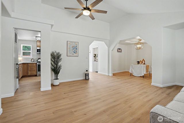 505 Riverview Drive, Auburn, WA 98002