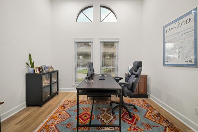 129 CREST VIEW DR, Lakeway, TX 78734