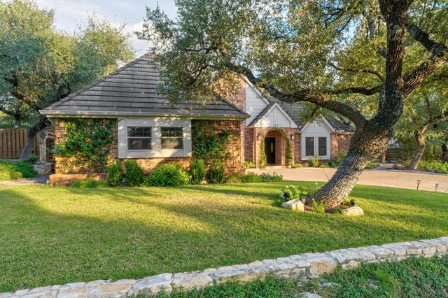 129 CREST VIEW DR, Lakeway, TX 78734