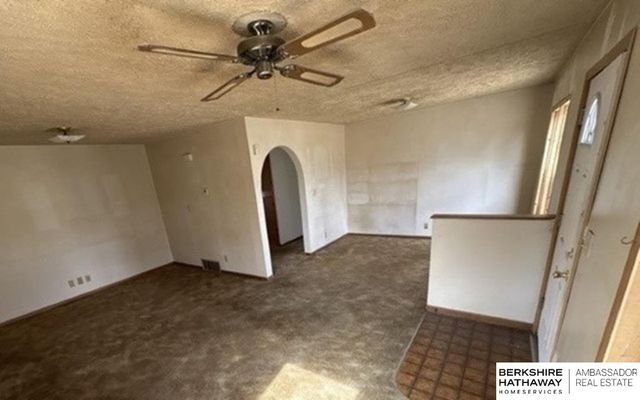 312 W 12th Street, Grand Island, NE 68801