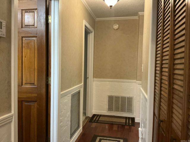 127 S Dogwood, Crossett, AR 71635