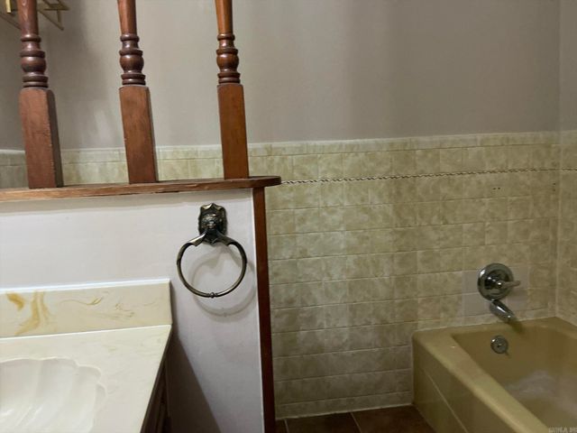 127 S Dogwood, Crossett, AR 71635