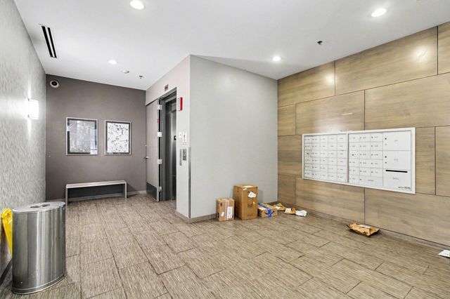 1211 Lagoon Avenue 410, Minneapolis, MN 55408